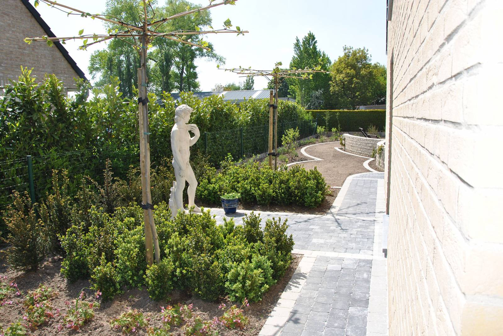 Tuin en terras te Menen