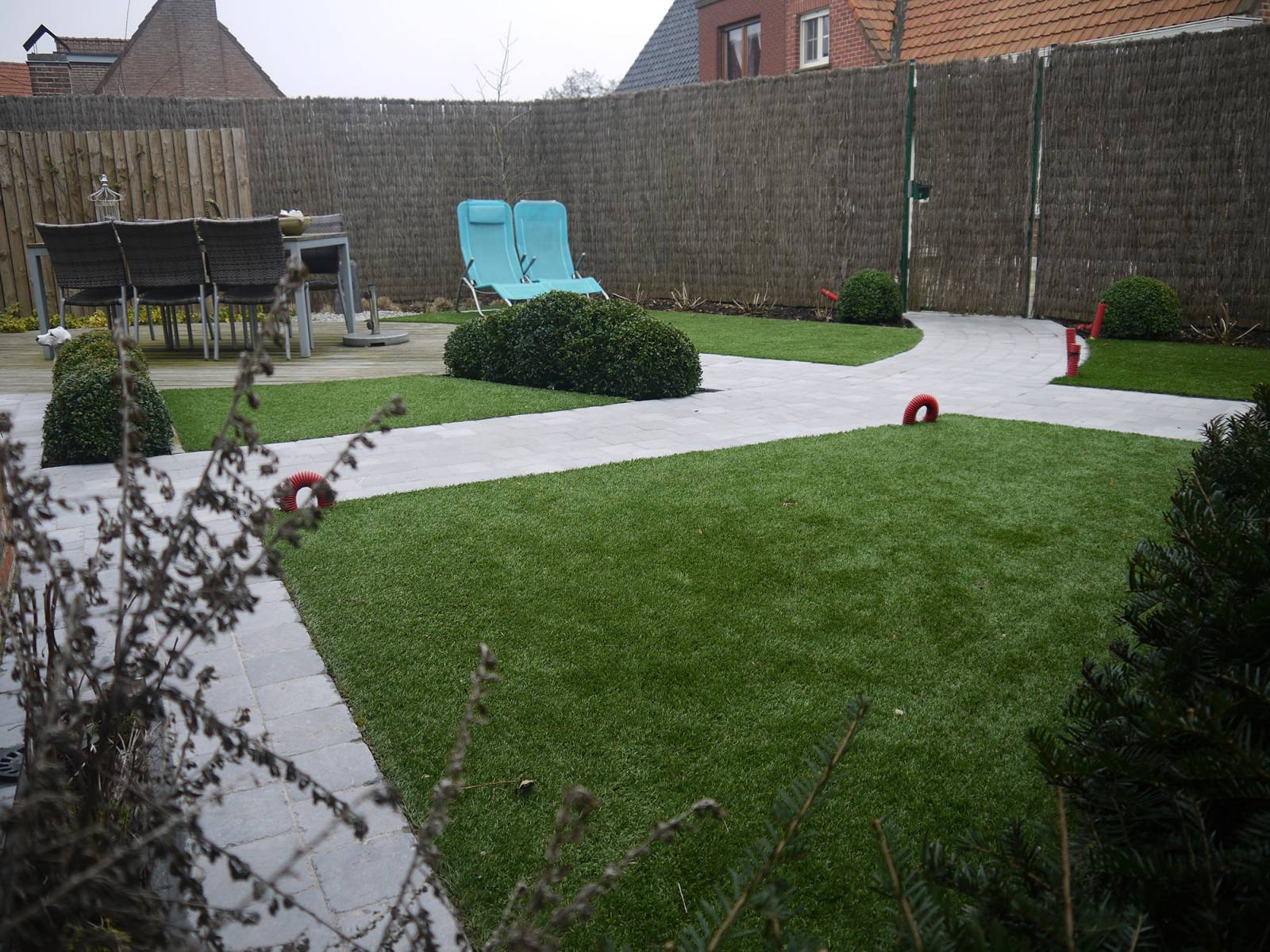 Tuin en terras te Menen
