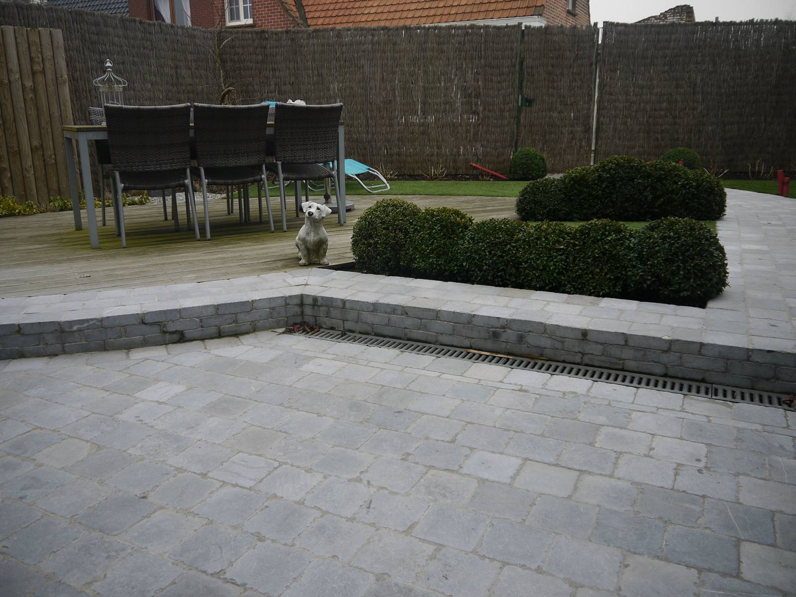 Tuin en terras te Menen